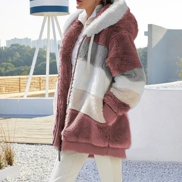 Lumière Luxe – Women's Cozy Lamb Wool Padded Coat