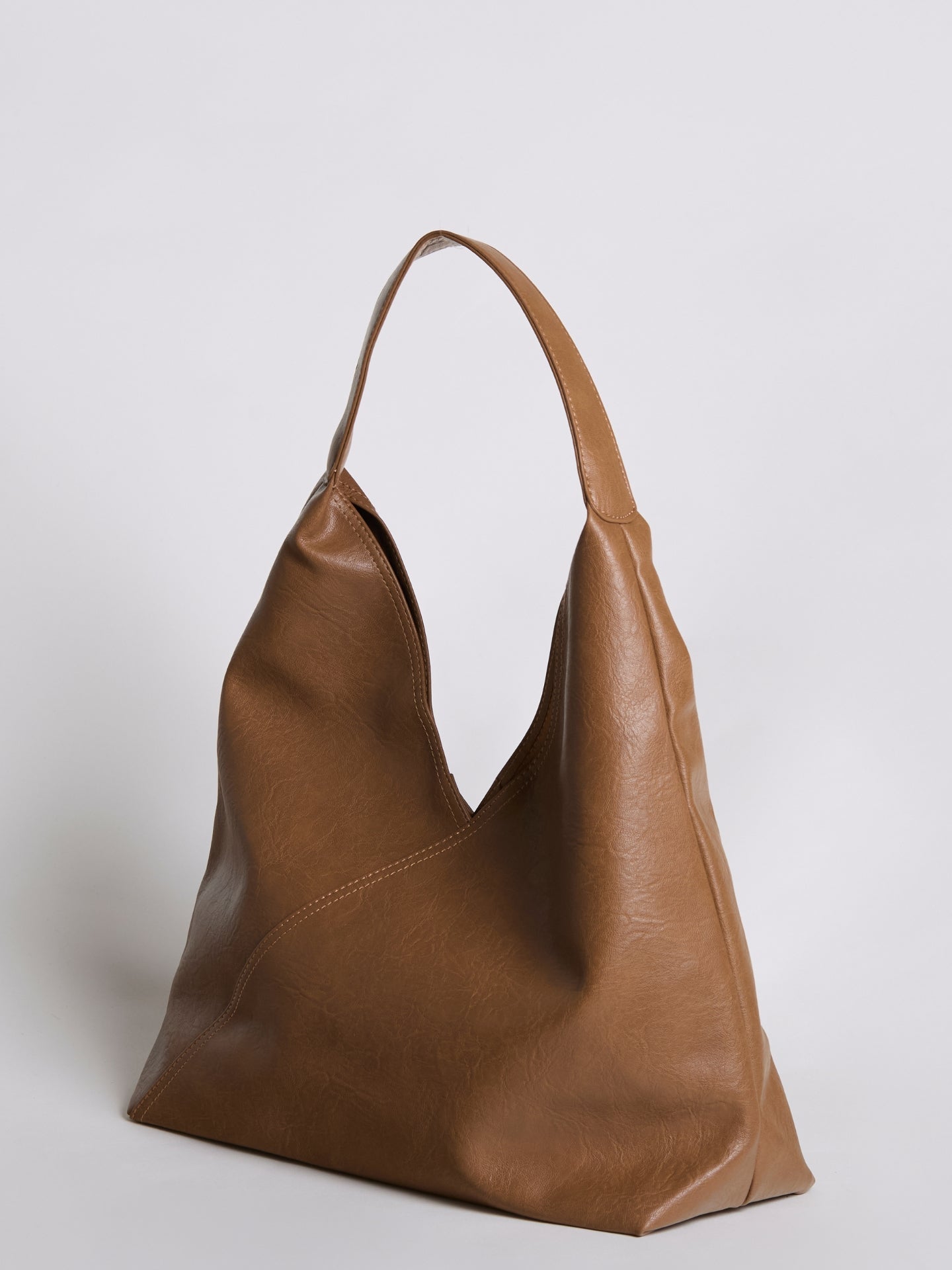 Livia – Everyday Vegan Leather Shoulder Bag