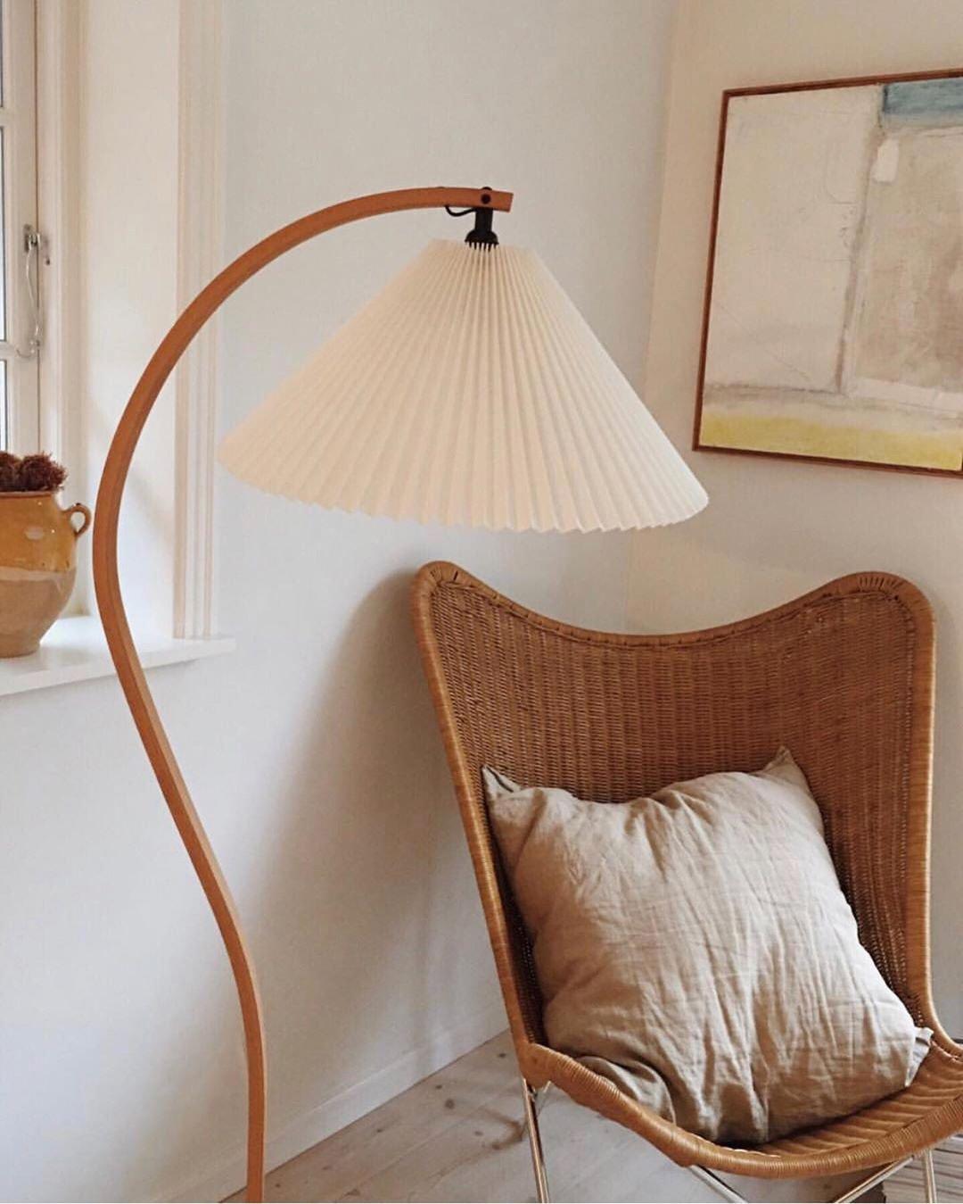 LumaLight - Stylish LED Floor Lamp