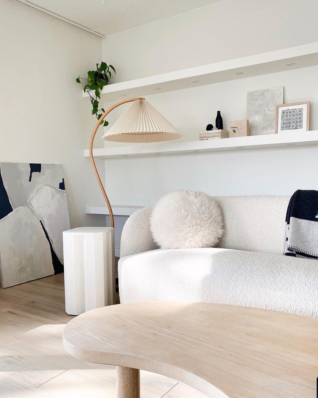 LumaLight - Stylish LED Floor Lamp