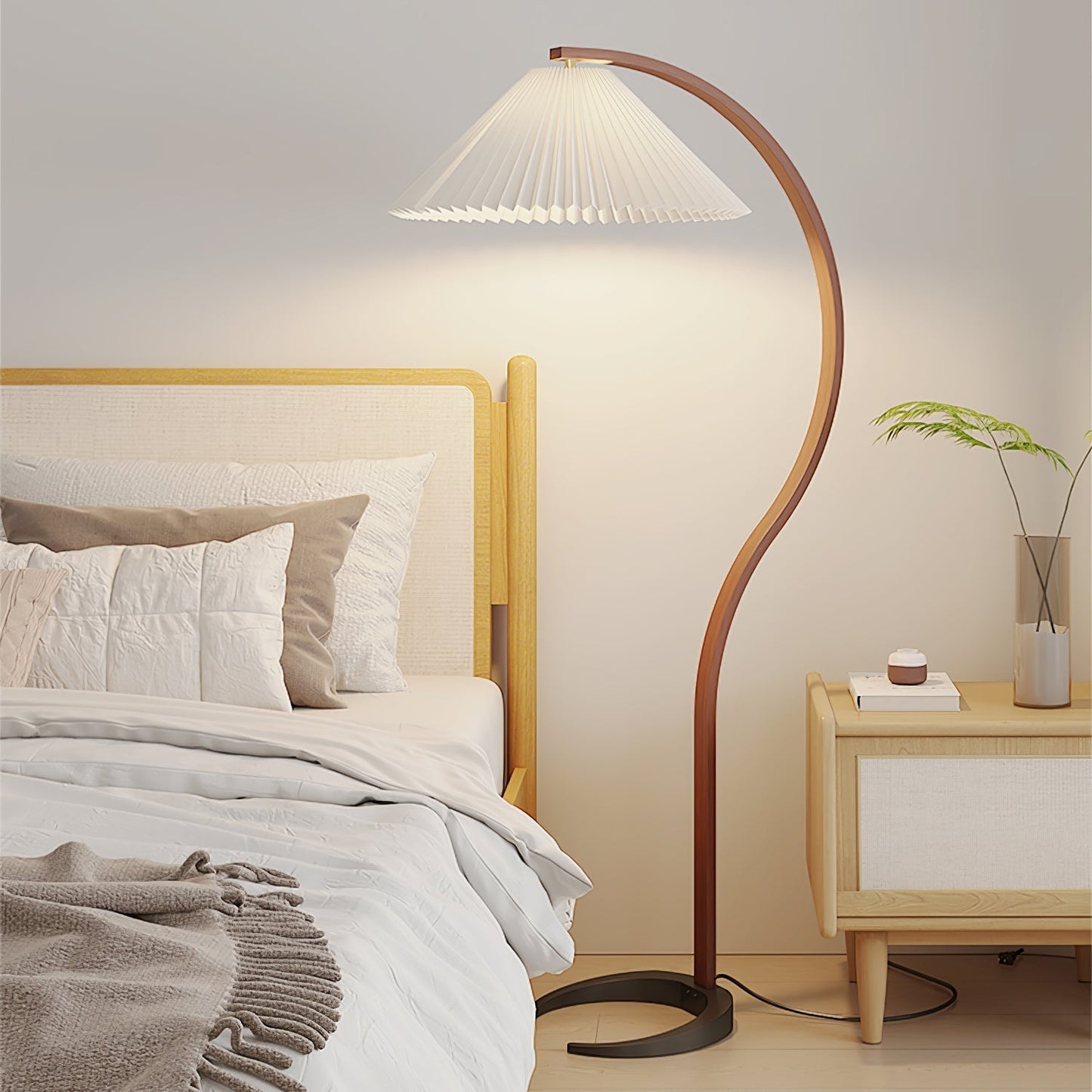 LumaLight - Stylish LED Floor Lamp
