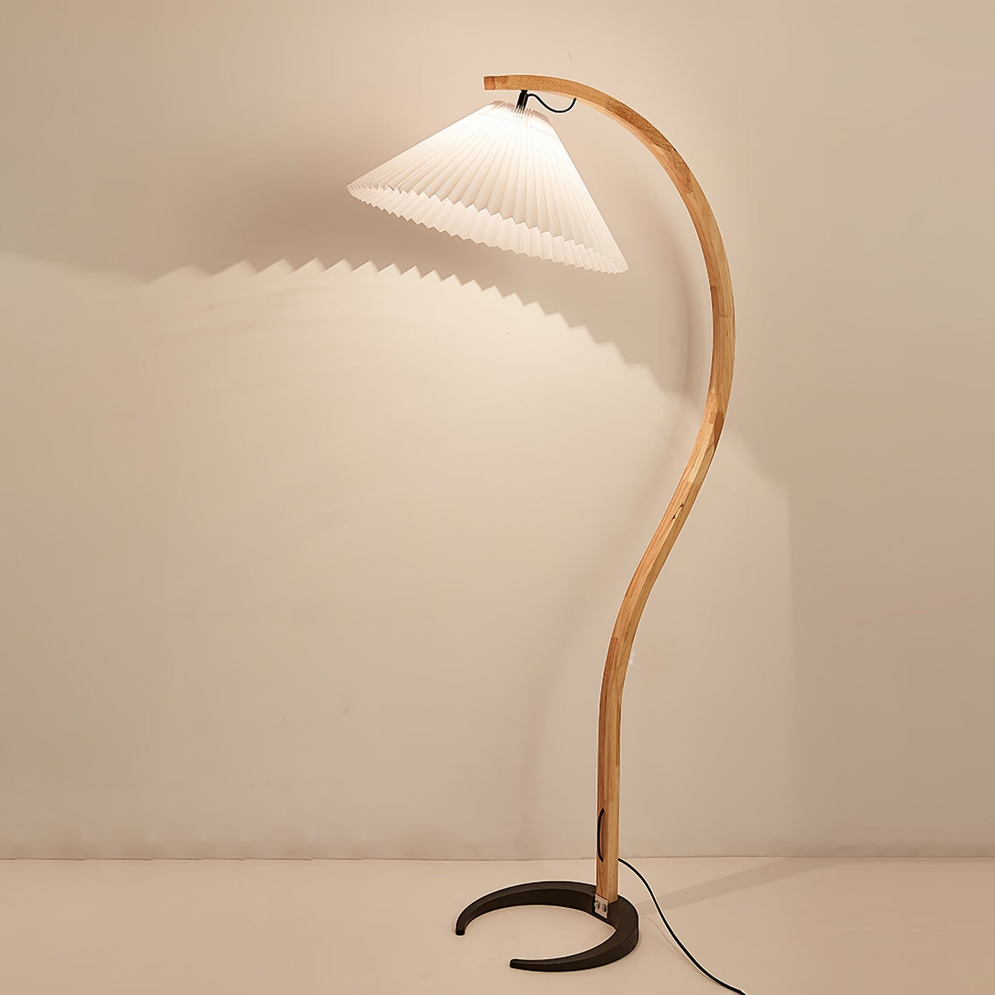 LumaLight - Stylish LED Floor Lamp