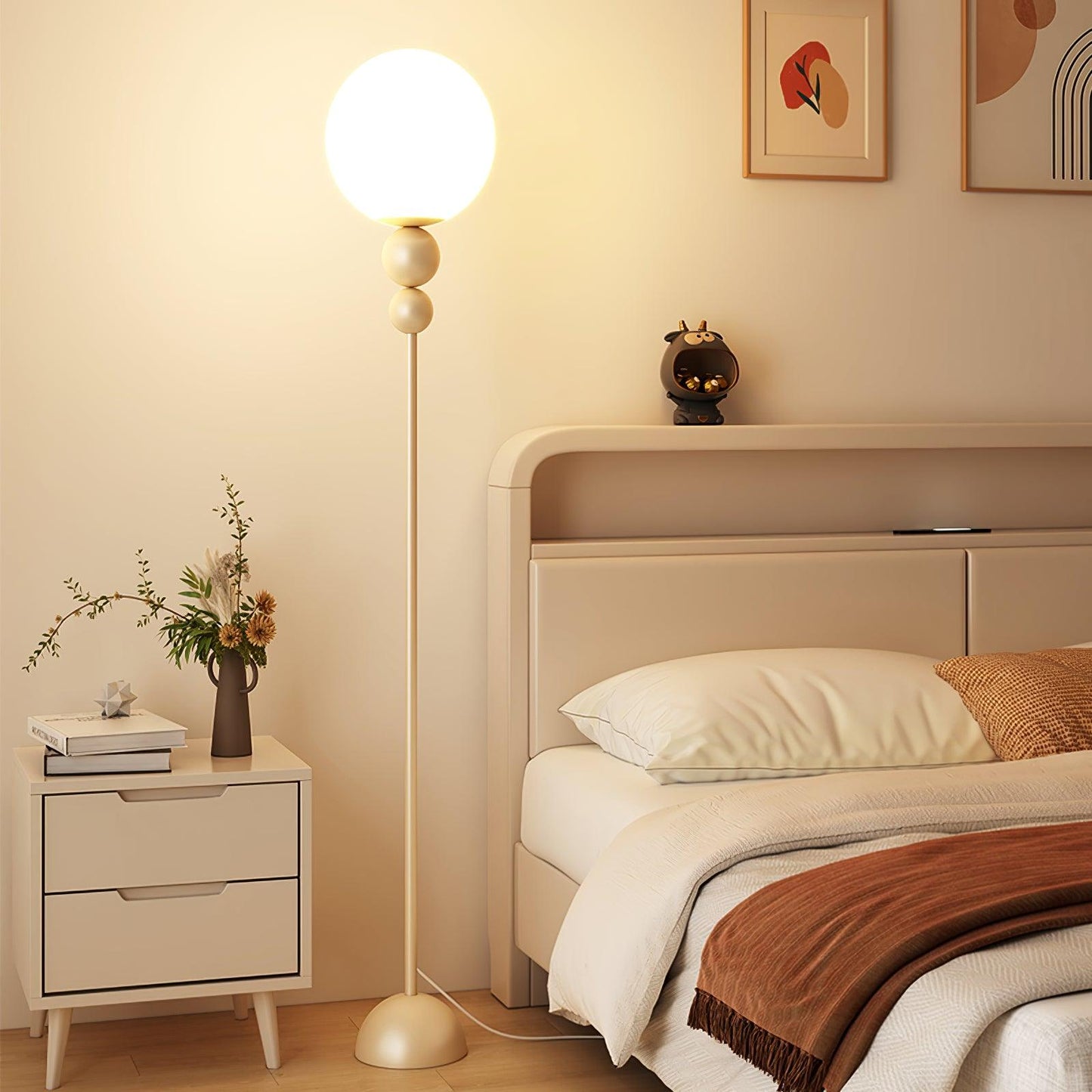 ClaraGlow - Modern LED Floor Lamp