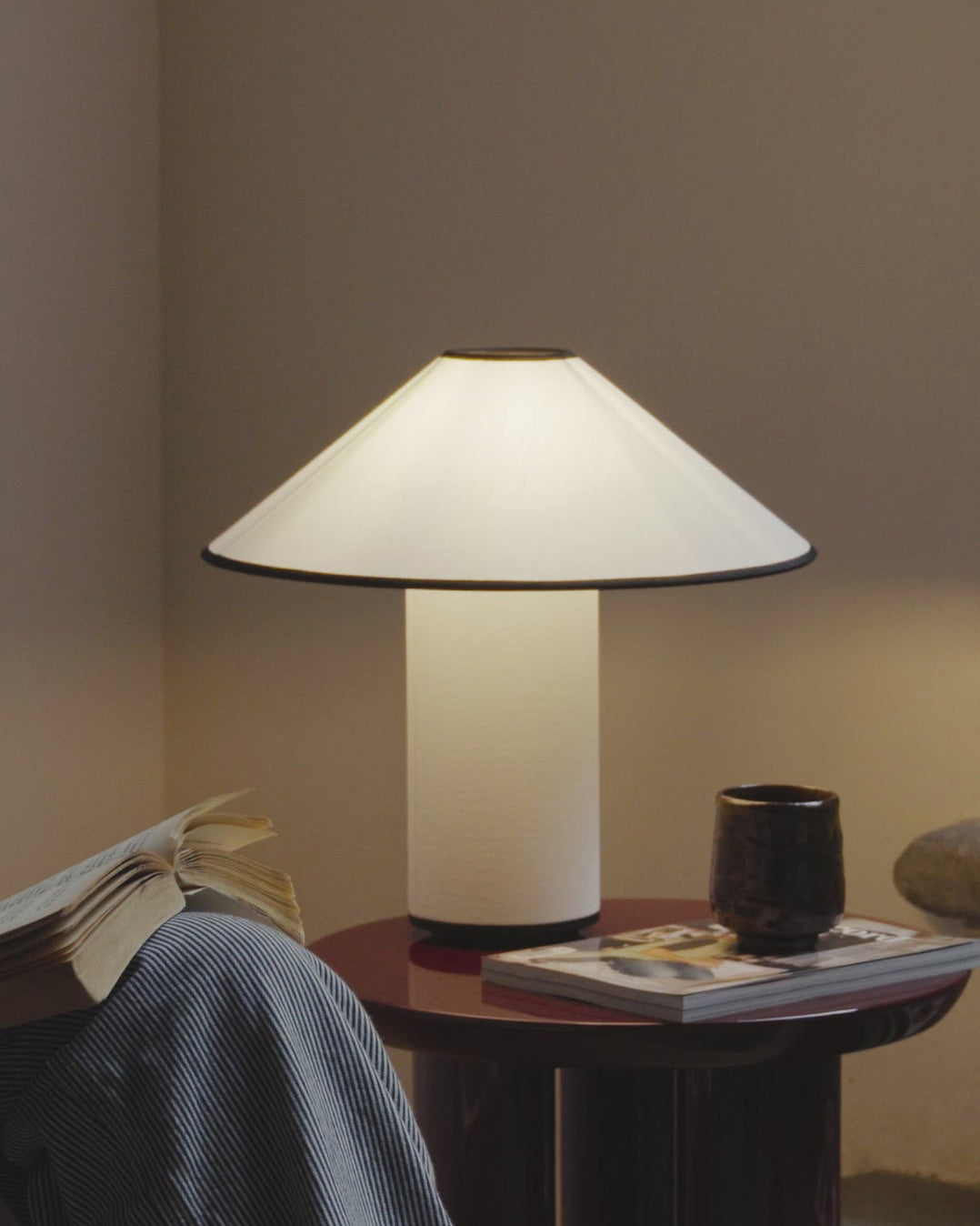 LumaCo - Modern Table Lamp