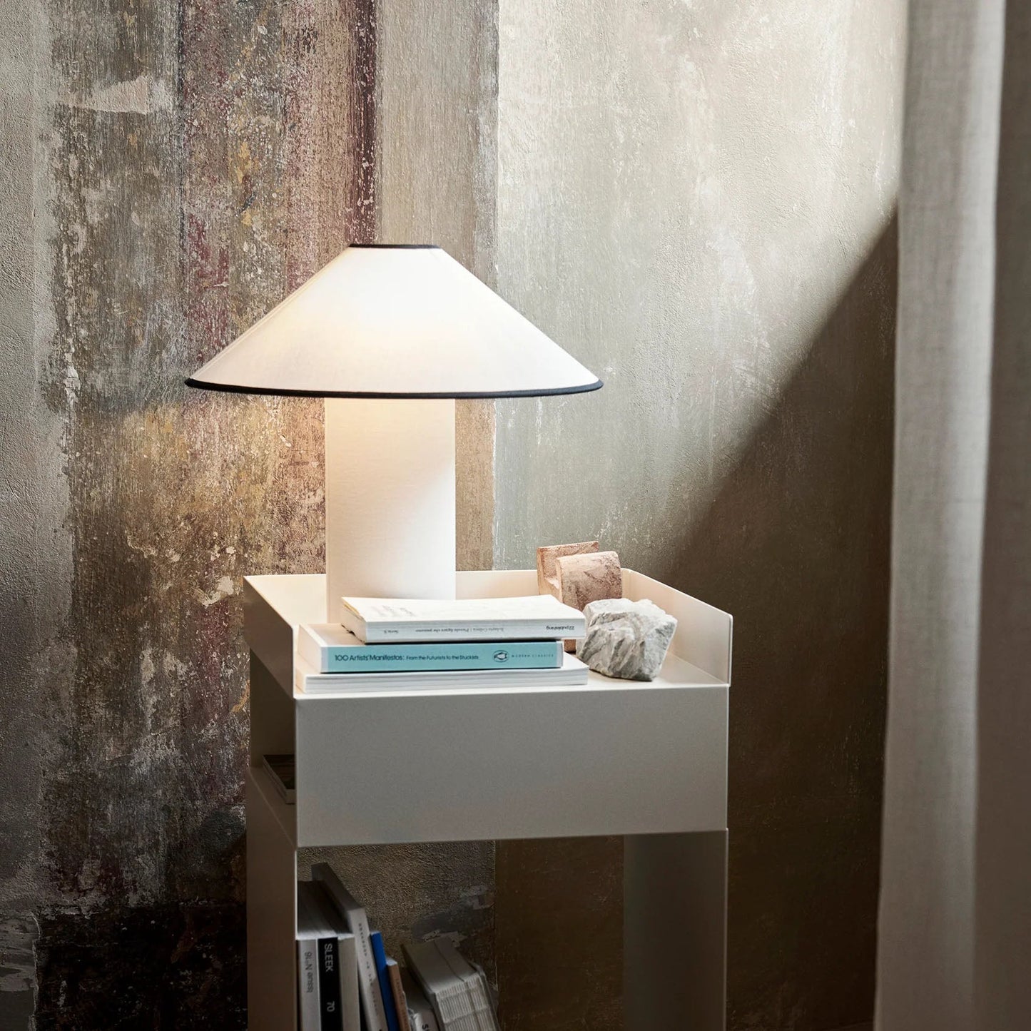 LumaCo - Modern Table Lamp