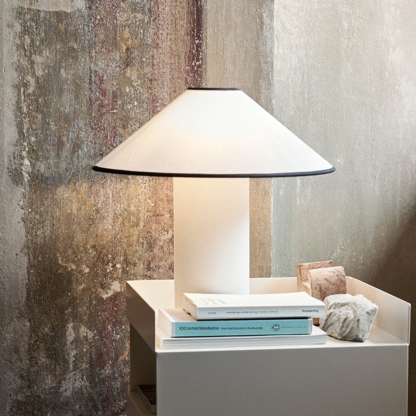 LumaCo - Modern Table Lamp