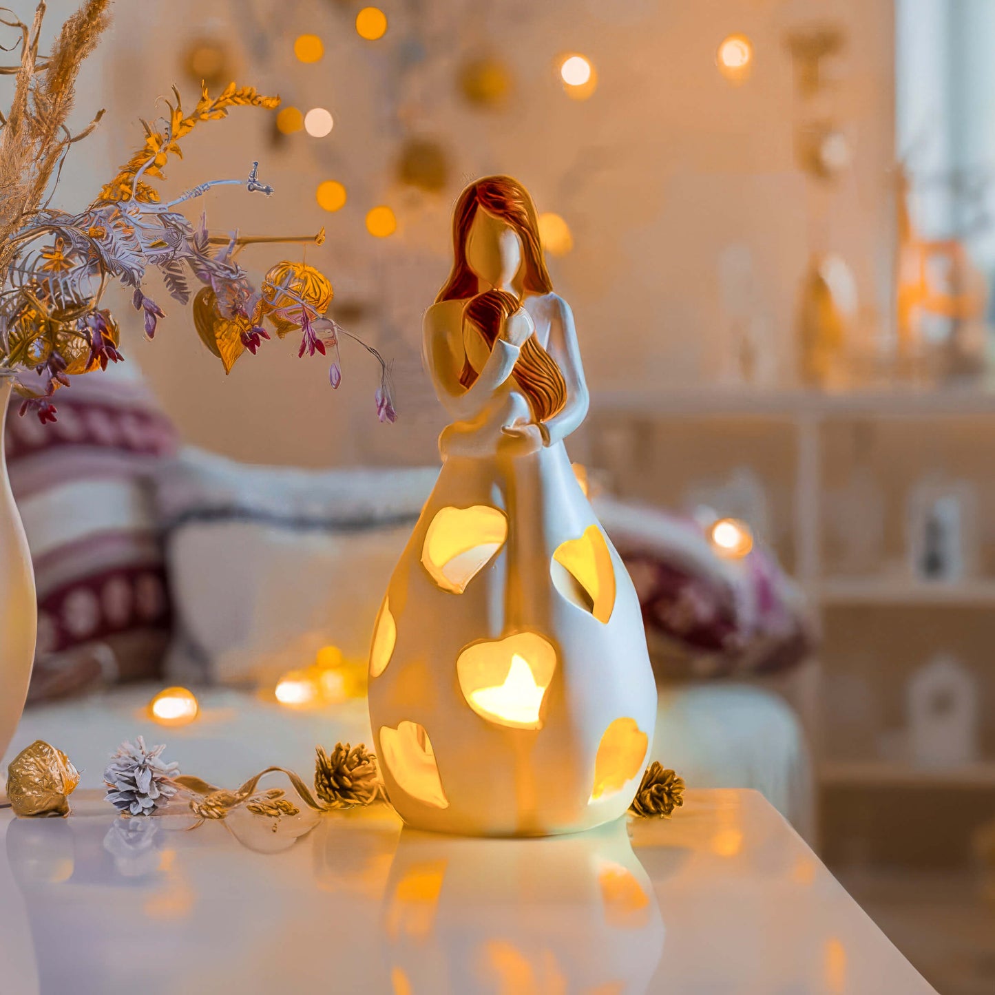 GlowLuxe – Romantic Table Lamp with Warm, Timeless Design