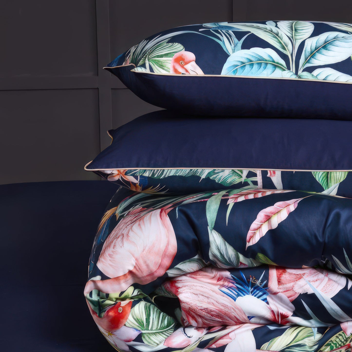 Tropical Bedding Set - Silky Egyptian Cotton Sheets with Flamingo Design-3