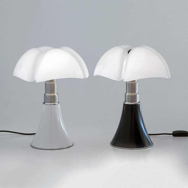 Lumiéra - Elegant Flower Table Lamp