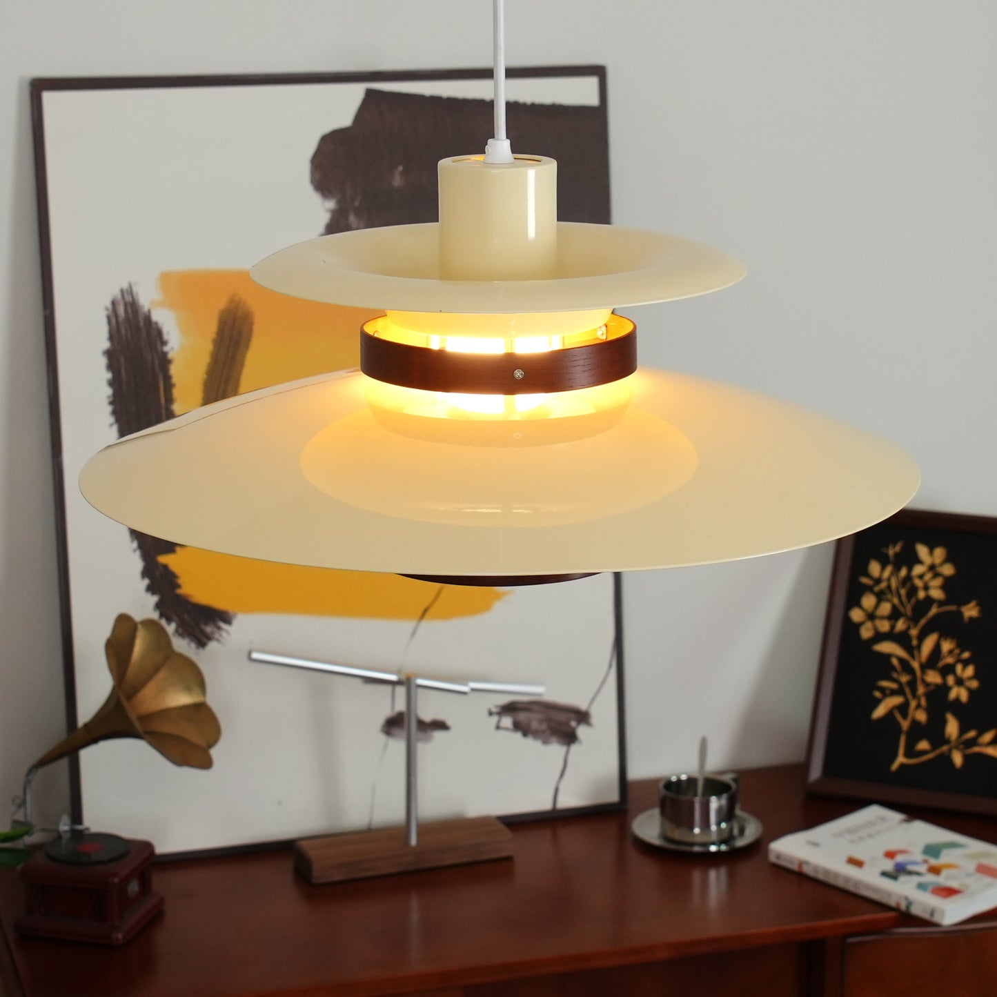 Mercero - Sleek Pendant Light