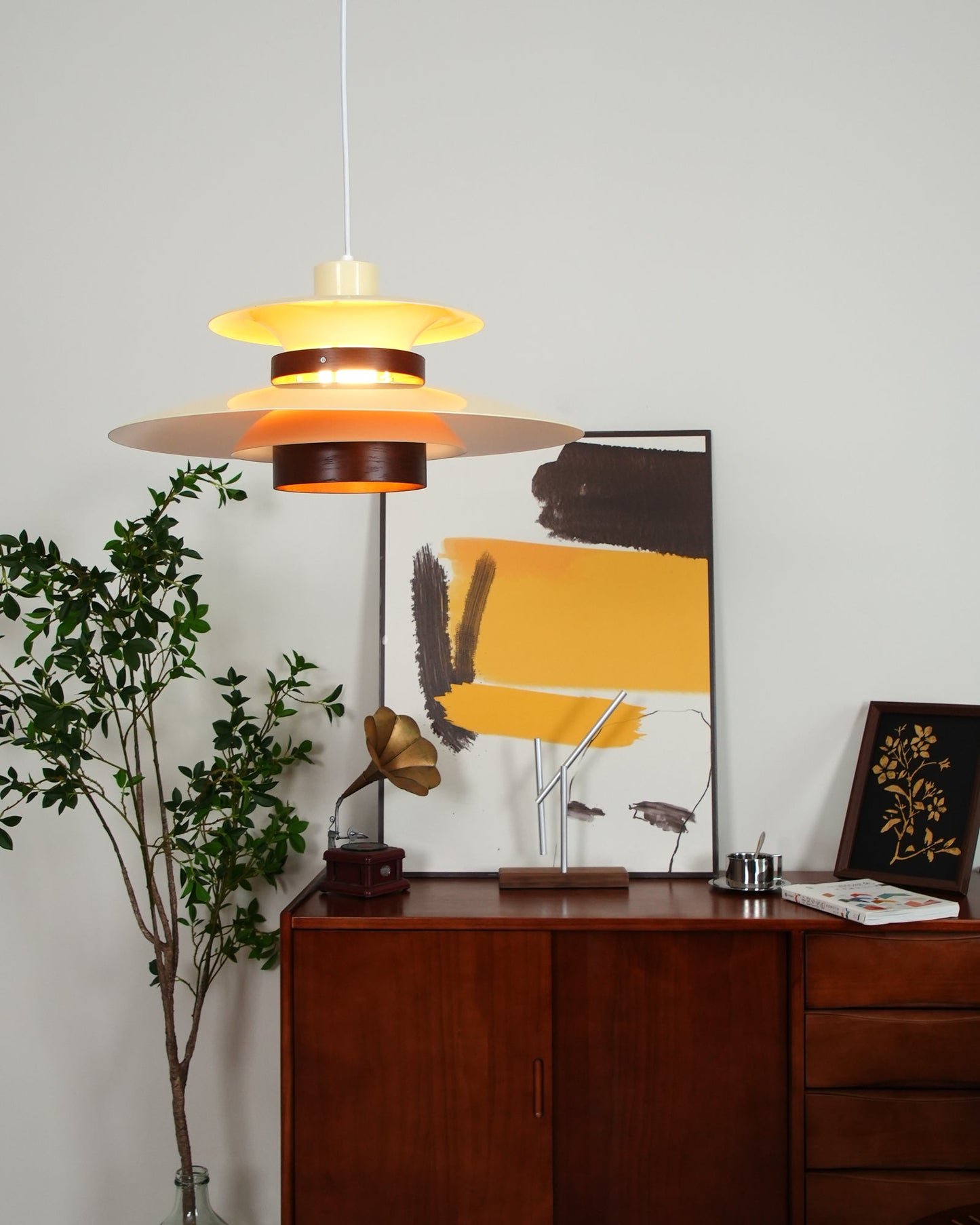 Mercero - Sleek Pendant Light
