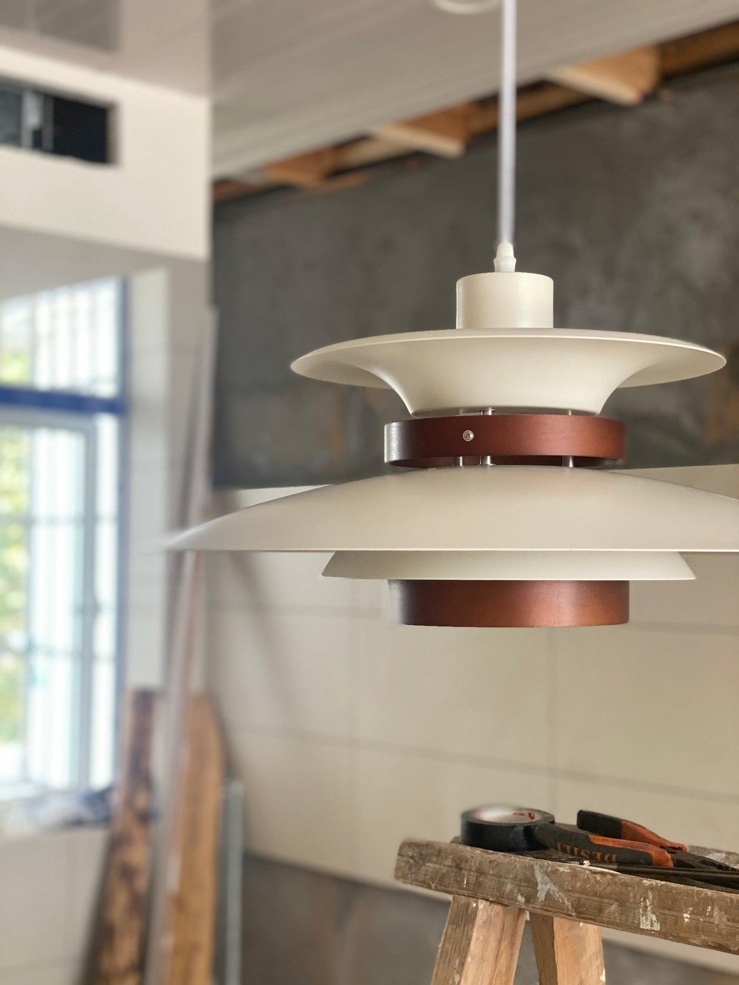 Mercero - Sleek Pendant Light