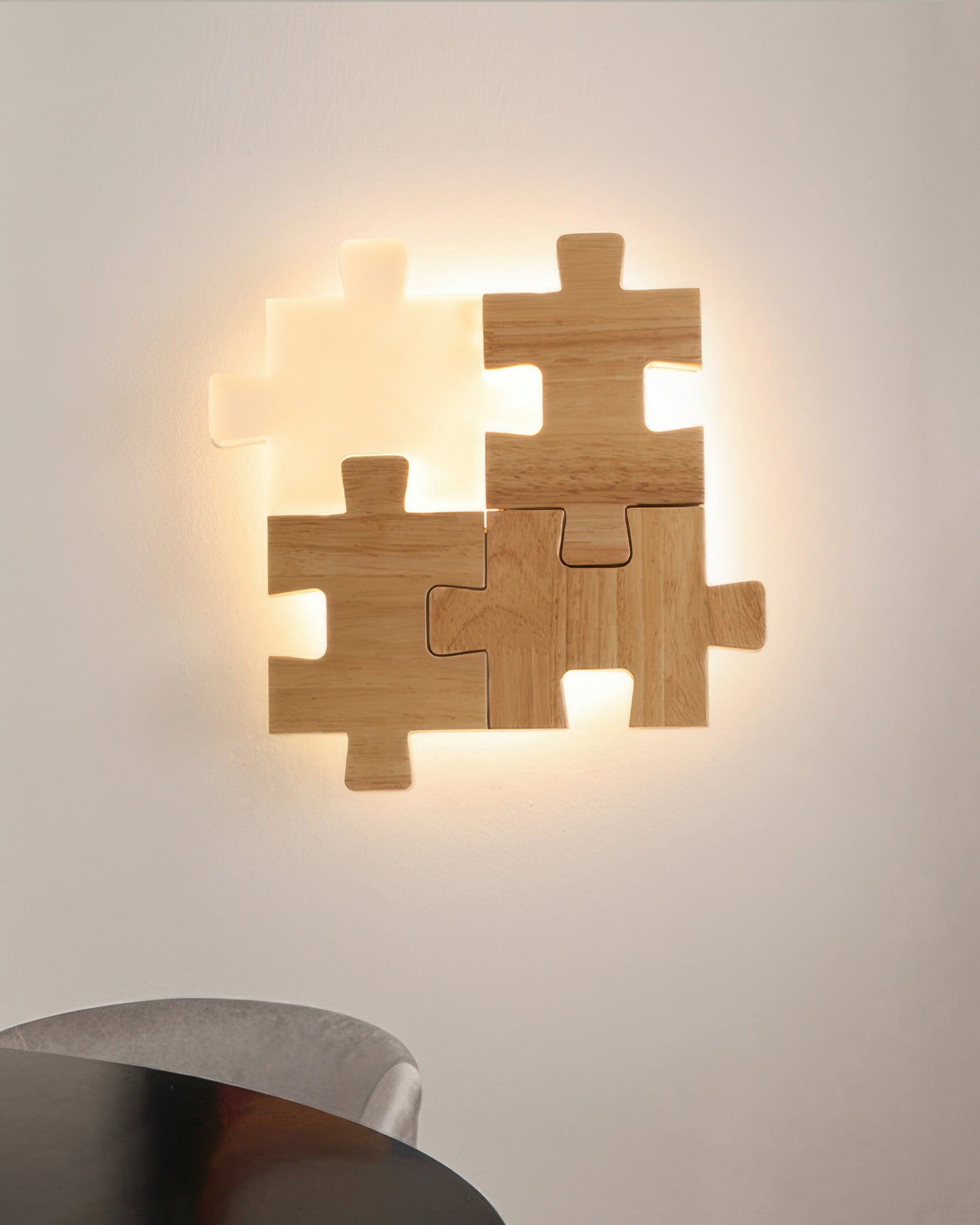PuzzleGlow – Modern LED Wall Lamp with Wooden Playful Design