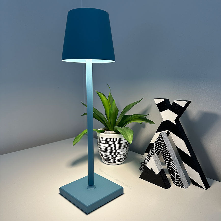 AuraLite - Modern Cordless Table Lamp