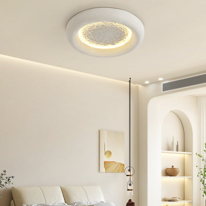 Luna - Elegant Circular Resin Wall Lamp