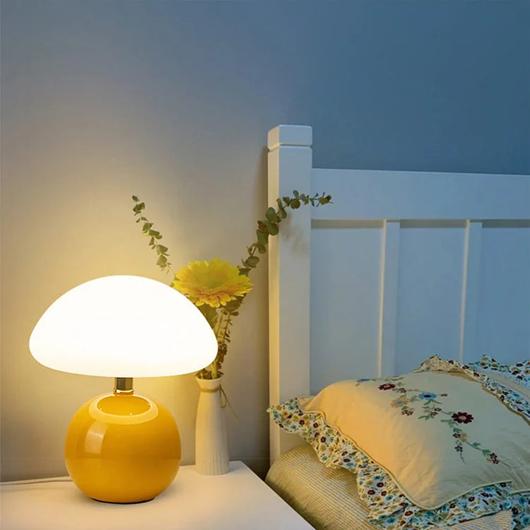 Lumiéra - French Cream Mushroom Table Lamp