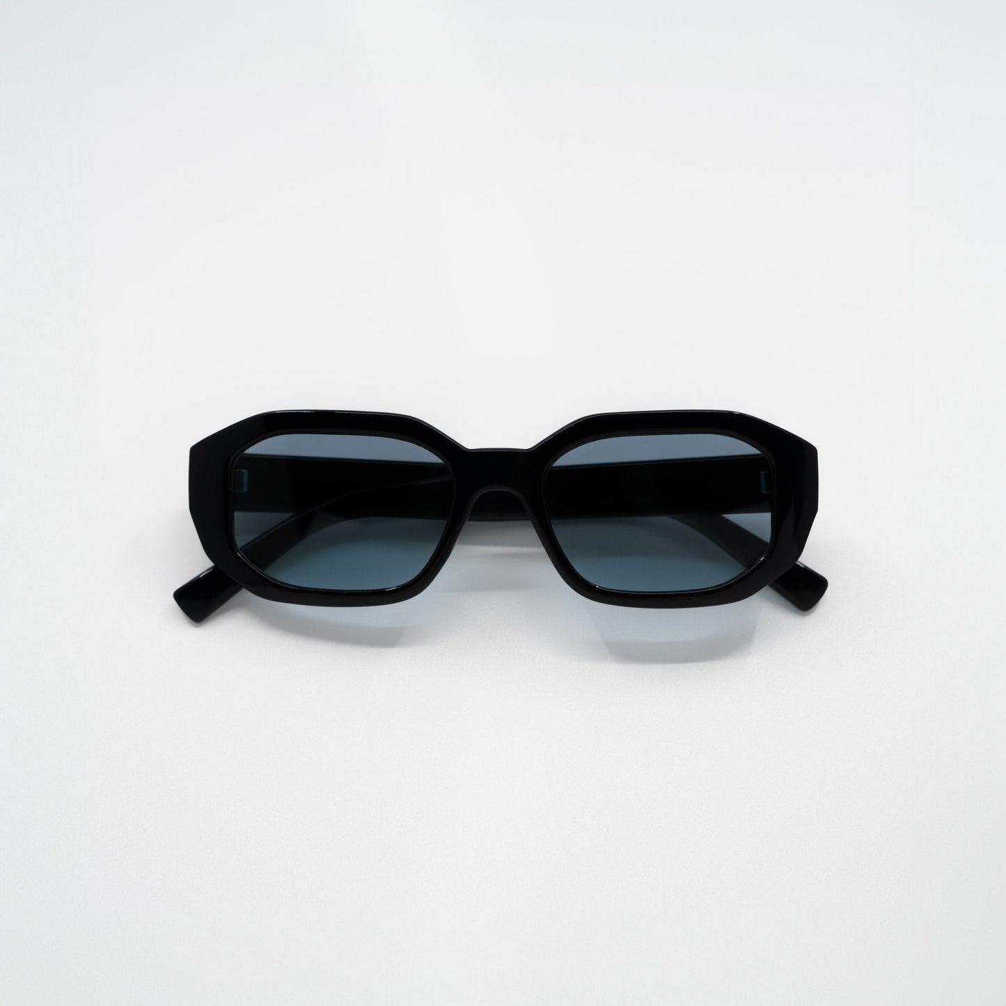 GIA Oval-Shaped Eyewear Glasses Frames with Protective Case & Cloth-1