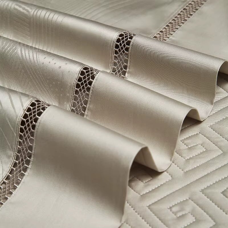 Lumiere Luxury Duvet Cover Set - Elegant Jacquard Design, Ultra-Soft Cotton, King Size-4
