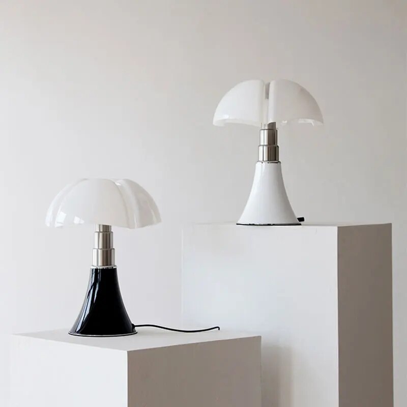 Lumiéra - Elegant Flower Table Lamp