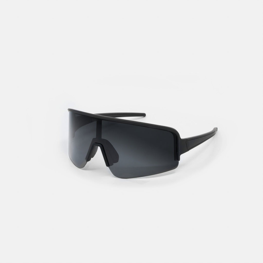 JAWO - Bold Large Frame Sunglasses with Superior Sun Protection