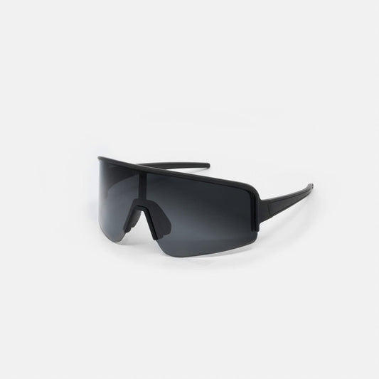 JAWO - Bold Large Frame Sunglasses with Superior Sun Protection
