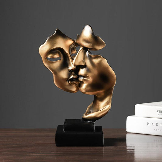 Serenova – Romantic Embrace Sculpture for Timeless Elegance