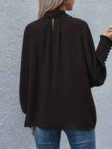 Luna – Chic Tie-Neck Women's Blouse