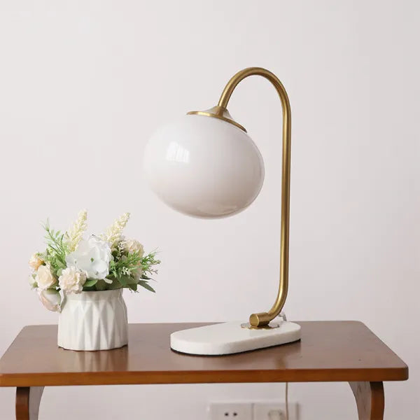 Lumière - Modern Glass and Metal Table Lamp