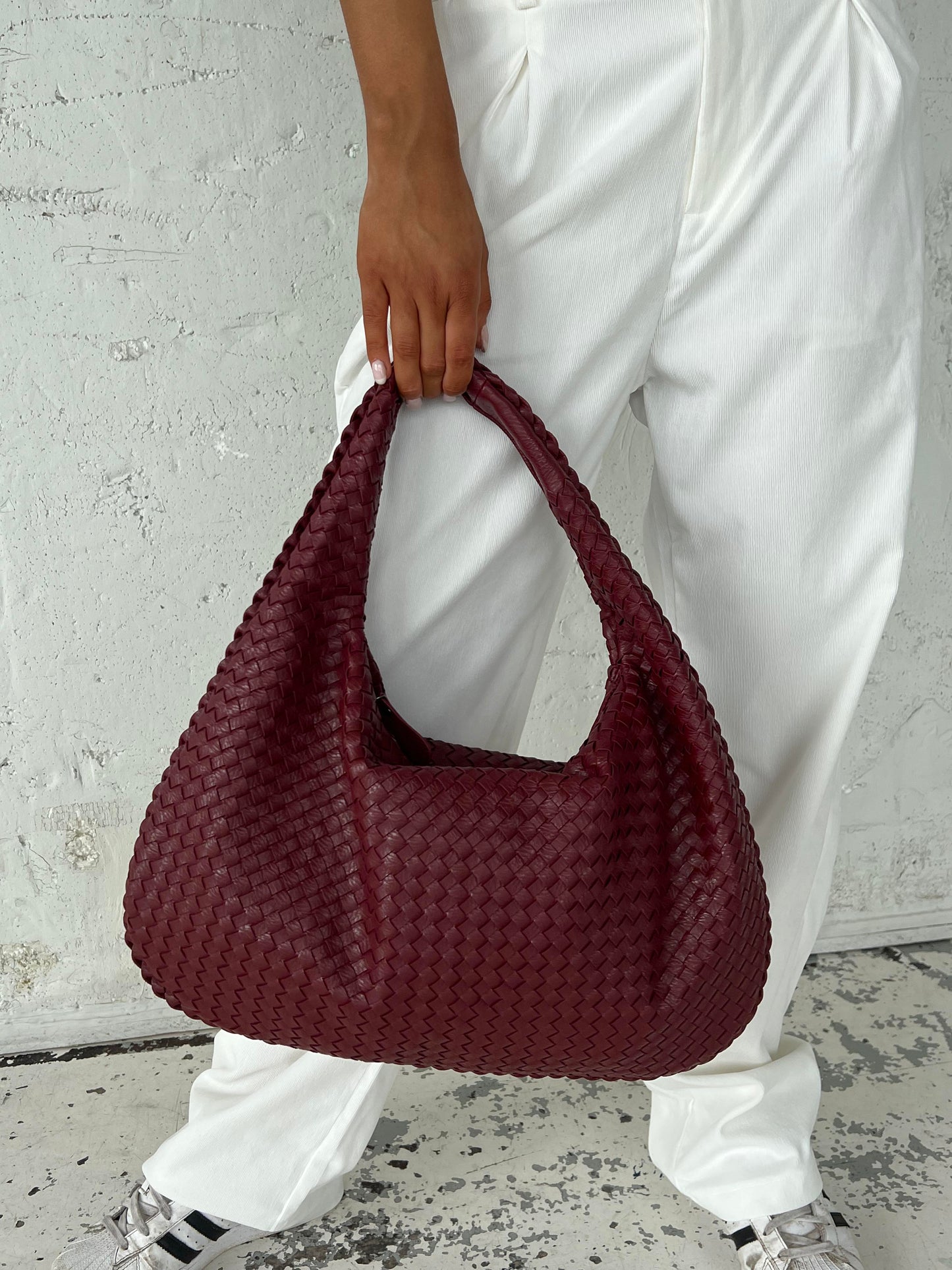 Solaya – Women's Everyday Statement Bag | Wine Red Shoulder Bag