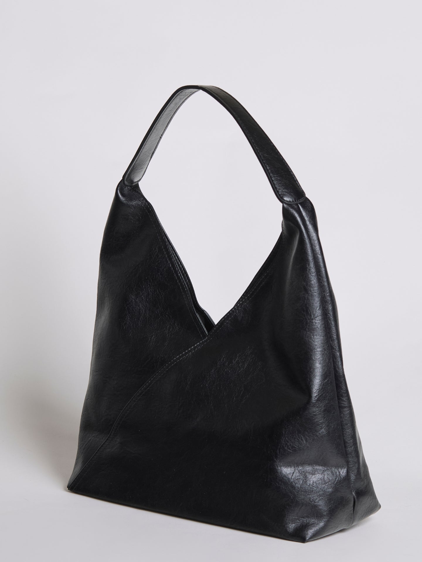 Livia – Everyday Vegan Leather Shoulder Bag