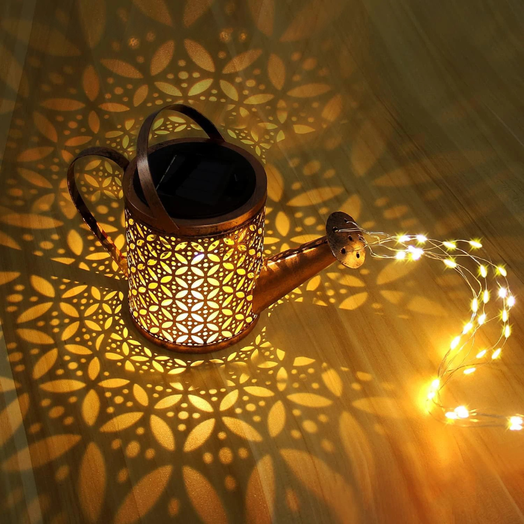 Solara – Solar Watering Can Garden Light