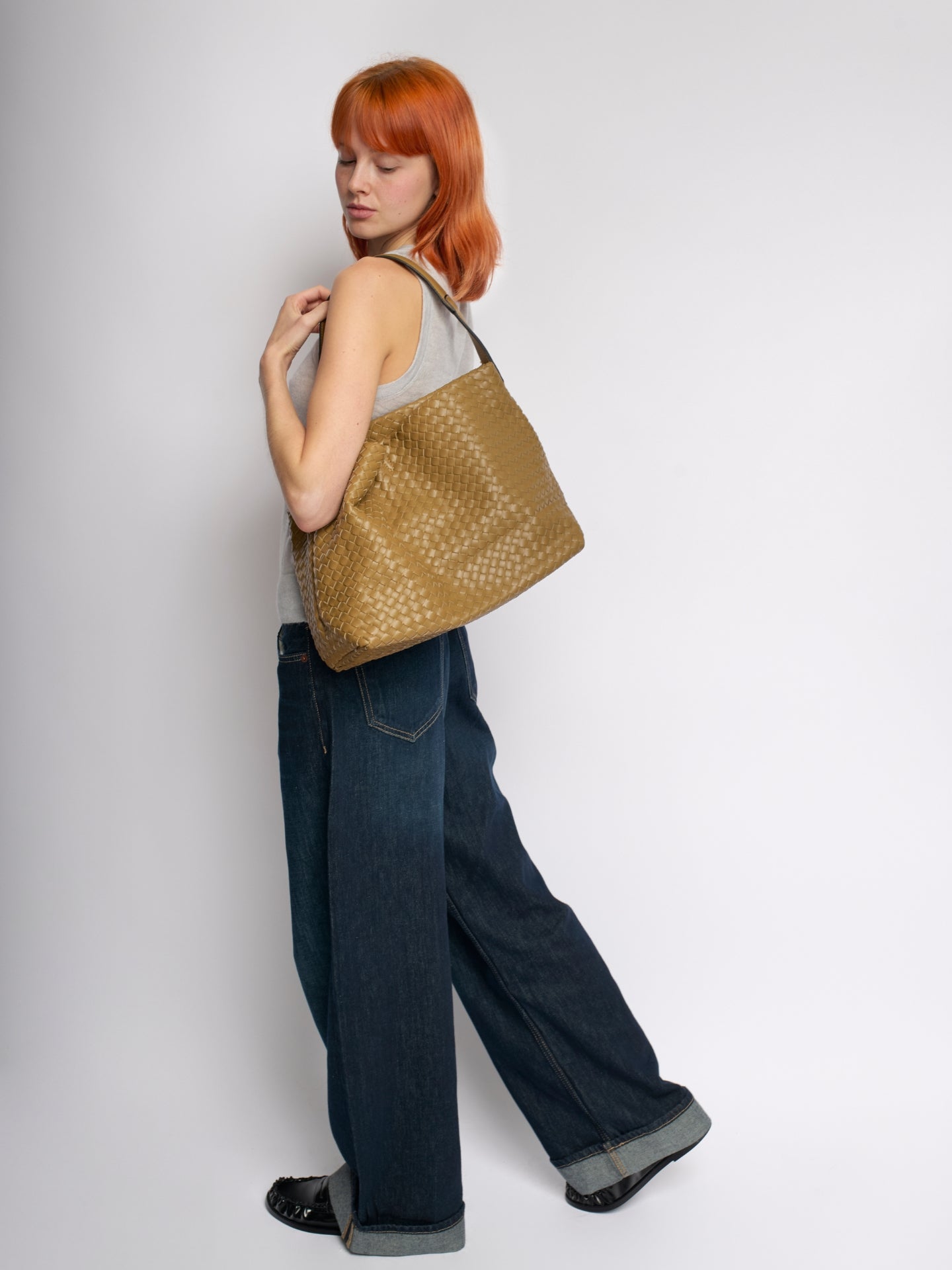 Lumière Luxe – Versatile Vegan Leather Tote Bag