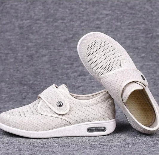 Serenity Steps – Men's Wide-Fit Comfort Shoes