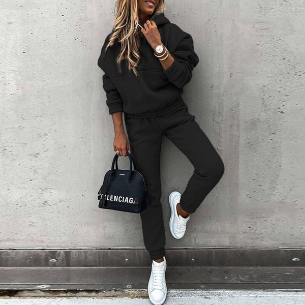 Luna – Women’s Fashionable Jogging Suit