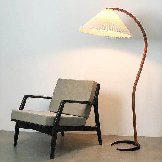 LumaLight - Stylish LED Floor Lamp