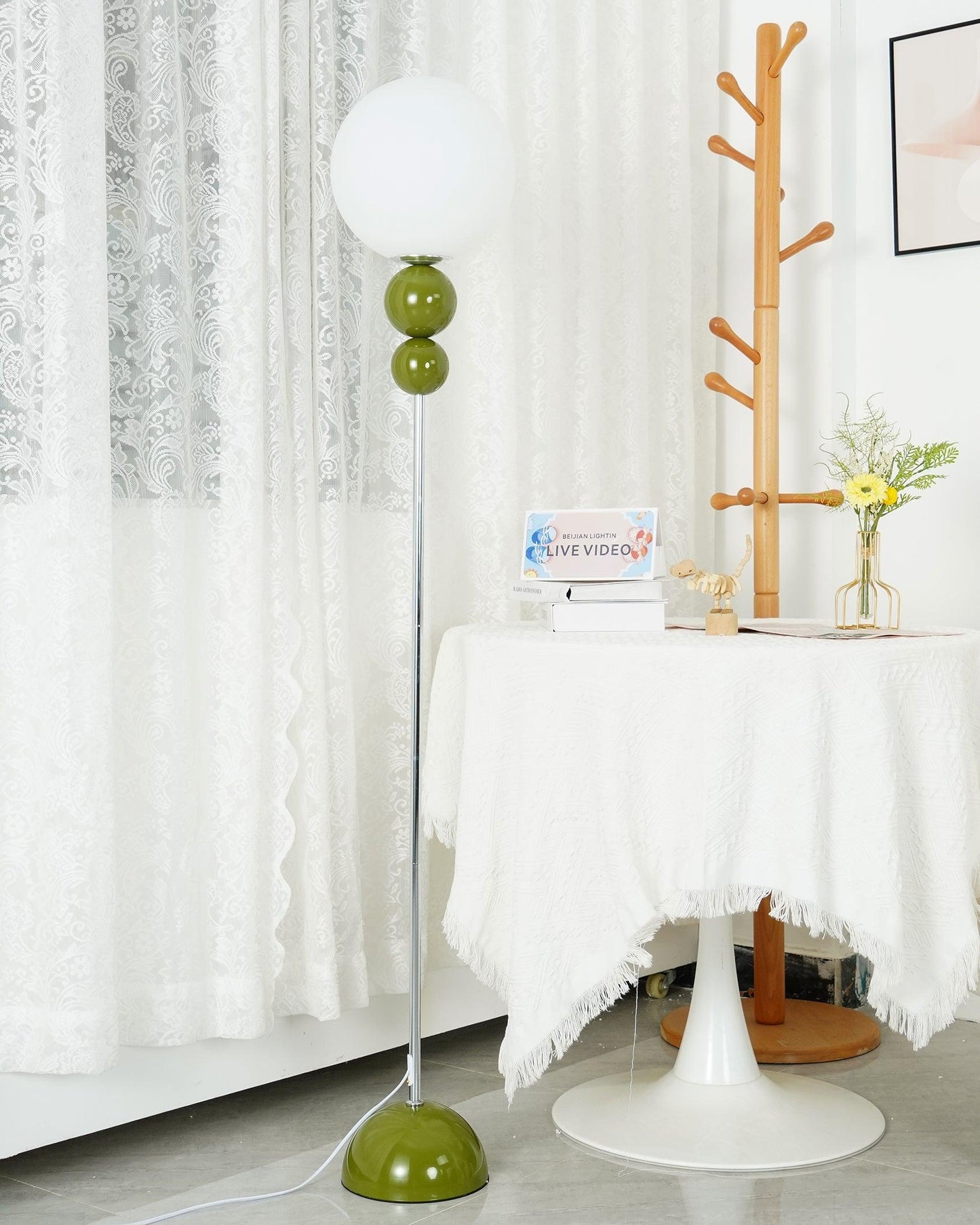 ClaraGlow - Modern LED Floor Lamp