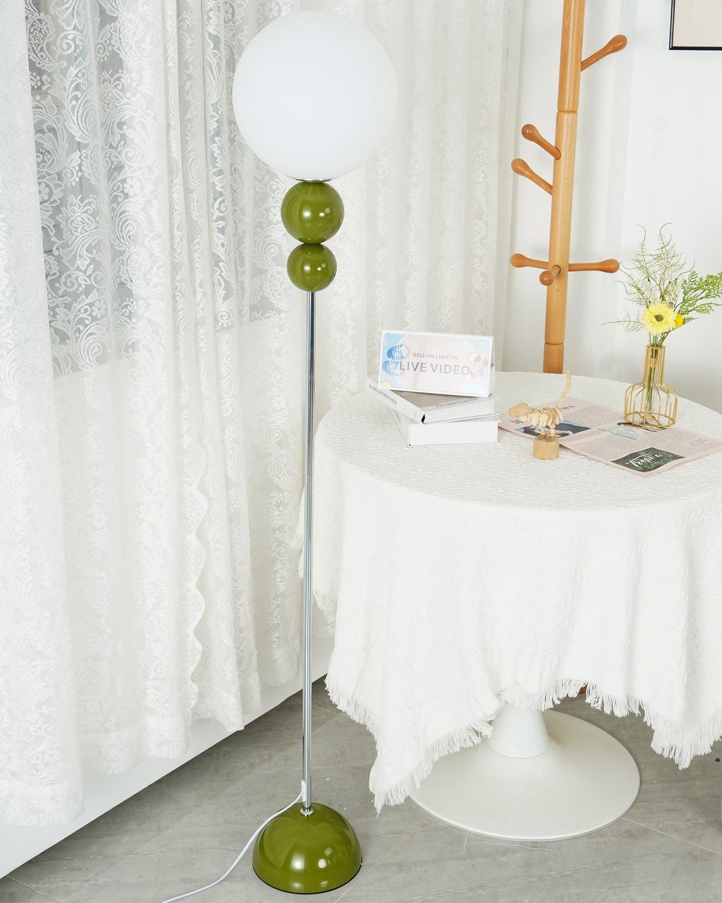 ClaraGlow - Modern LED Floor Lamp