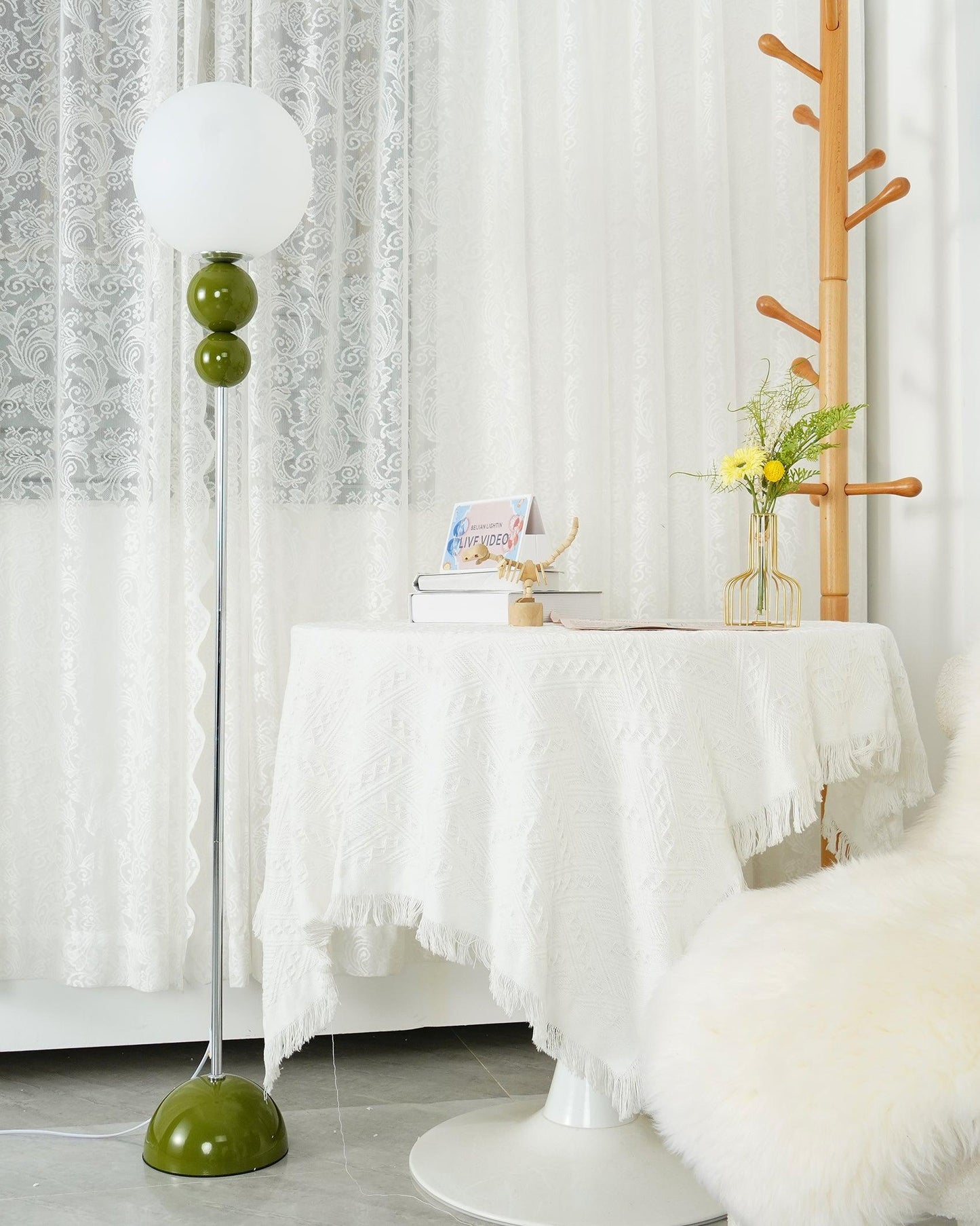 ClaraGlow - Modern LED Floor Lamp