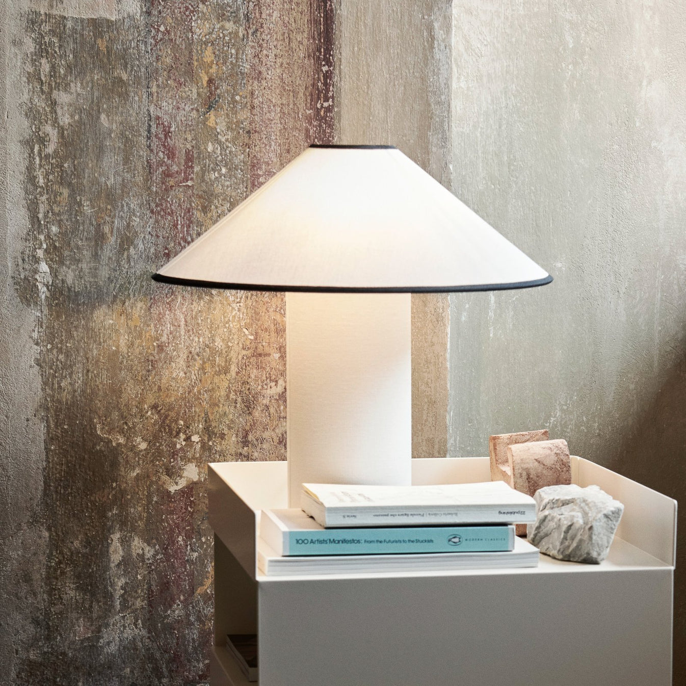 LumaCo - Modern Table Lamp