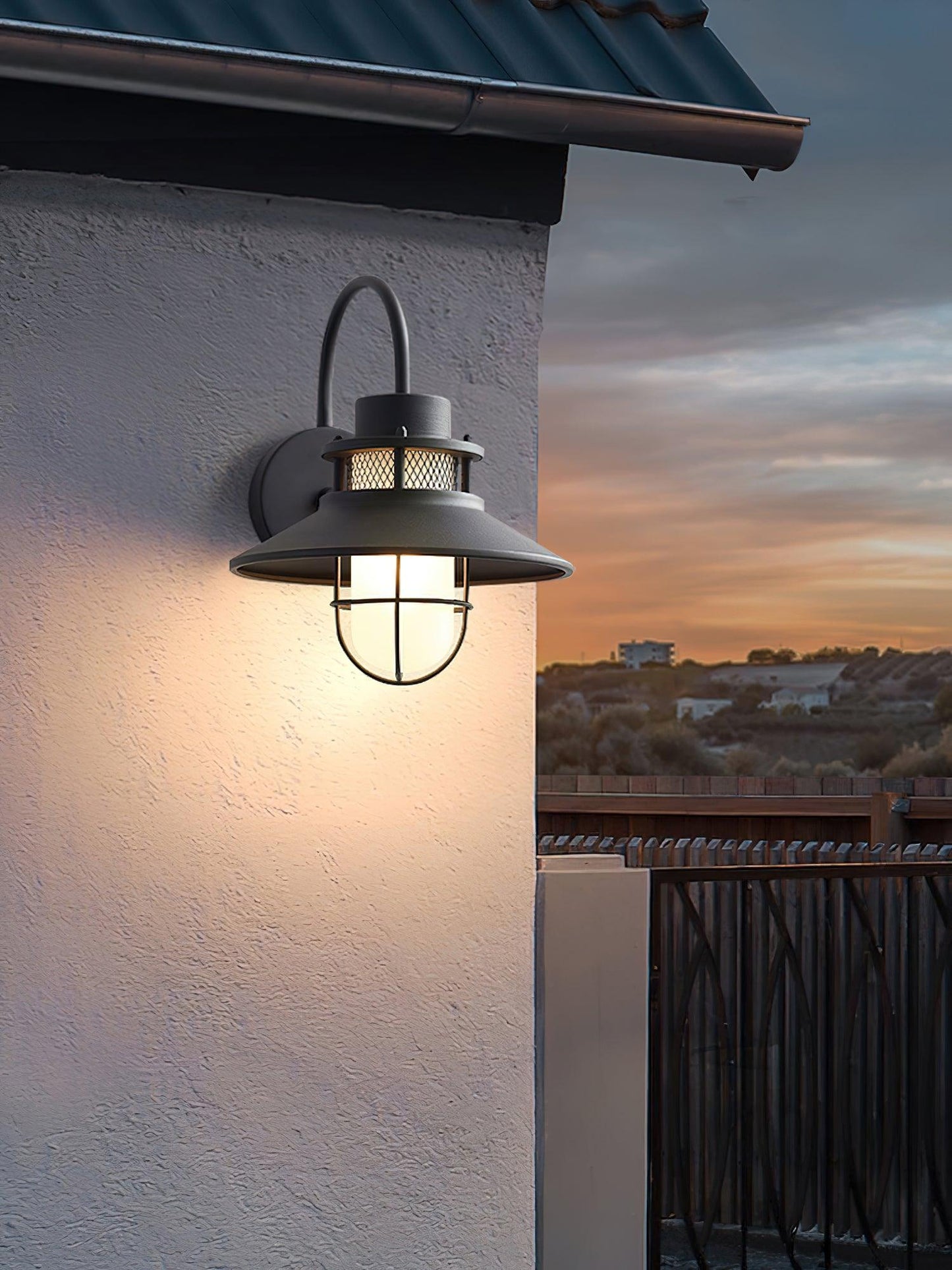 Luma - Stylish Outdoor Wall Lamp