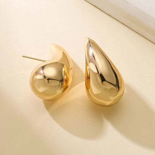 Gold -colored drops earrings 0