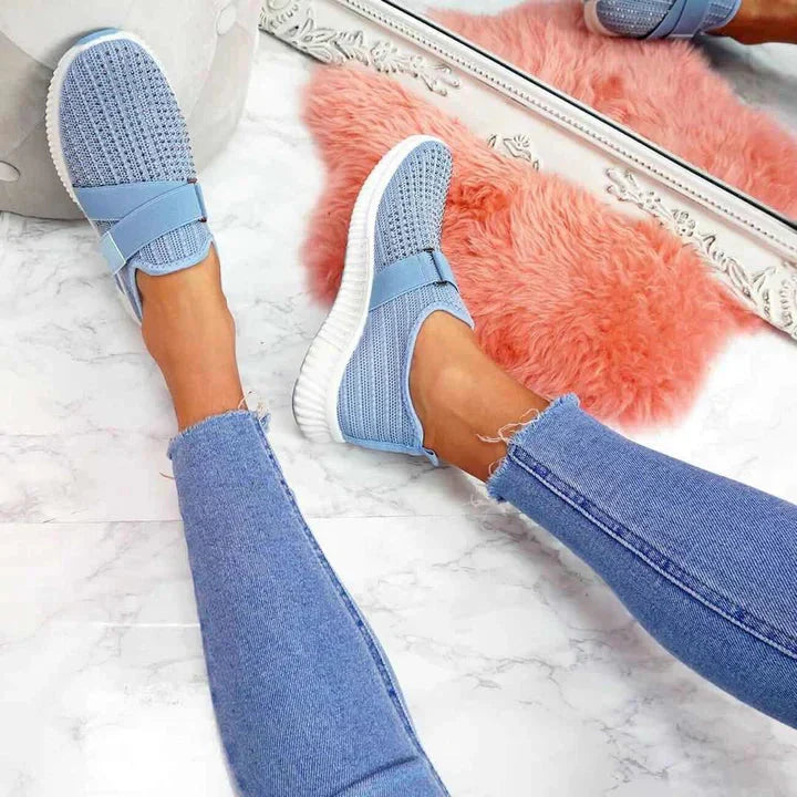 Elara – Casual Velcro Women's Slip-On Sneakers
