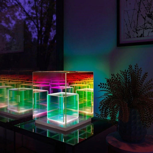 LumiPrism – Modern Table Lamp with Playful Light & Sleek Cube Design