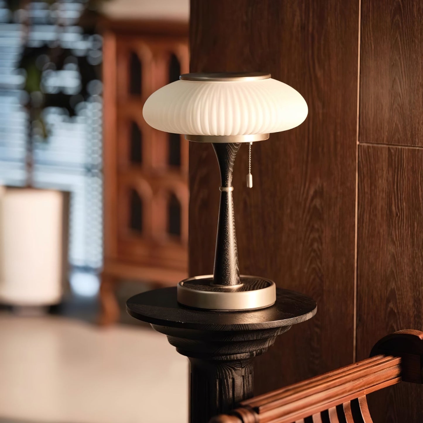 Luna - Elegant LED Table Lamp