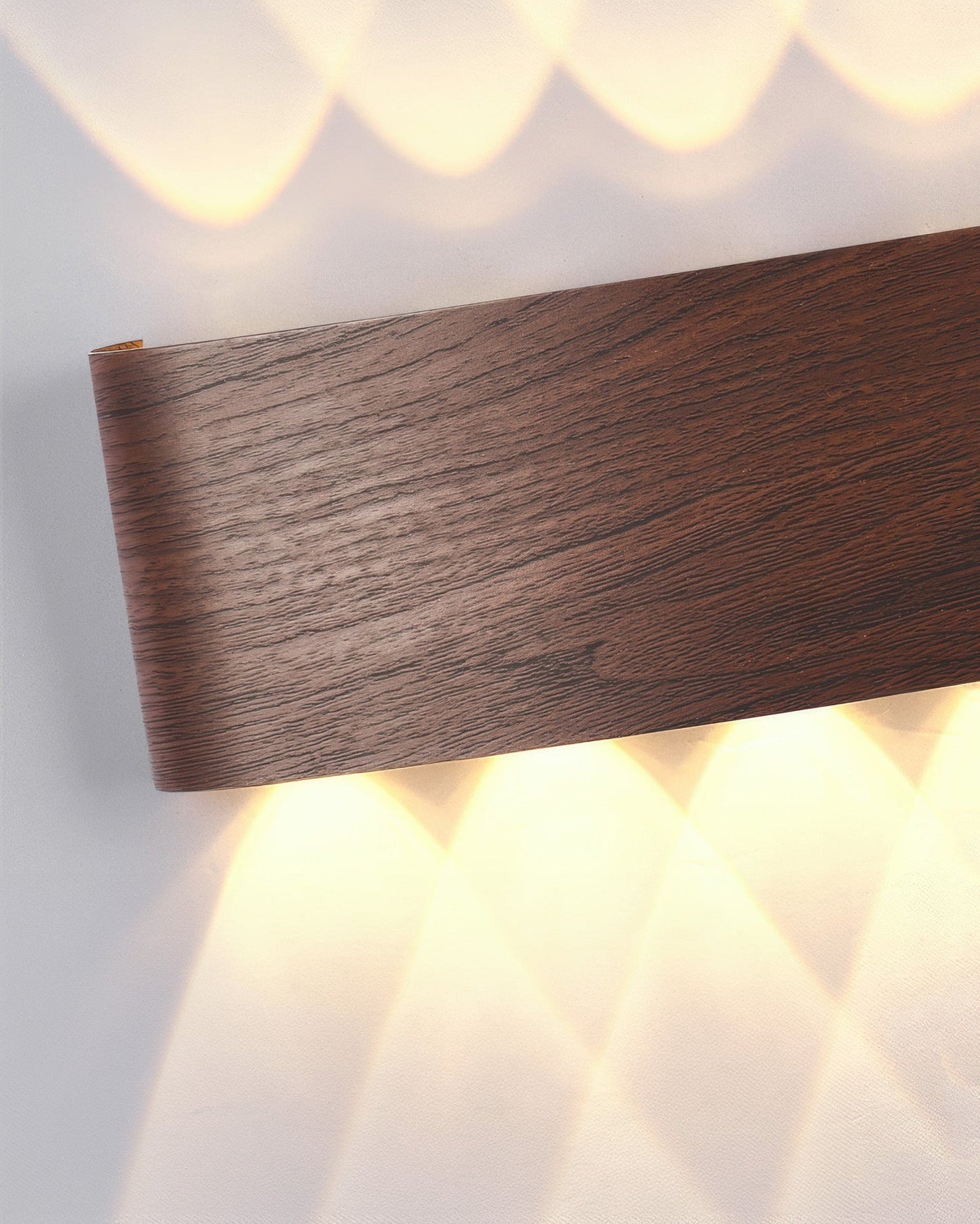 LumiCraft – Wall Lamp with Wood Grain Finish