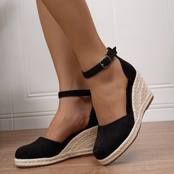 Elara – Women's Strappy Flat Sandals