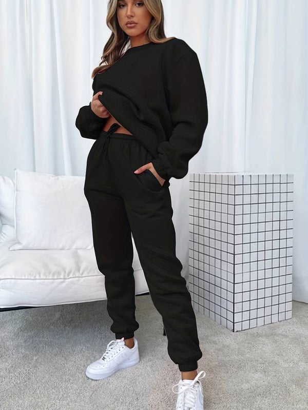 Women’s Relaxed Sweatshirt & Joggers Set
