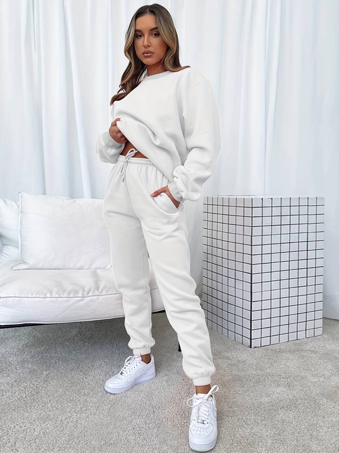 Women’s Relaxed Sweatshirt & Joggers Set