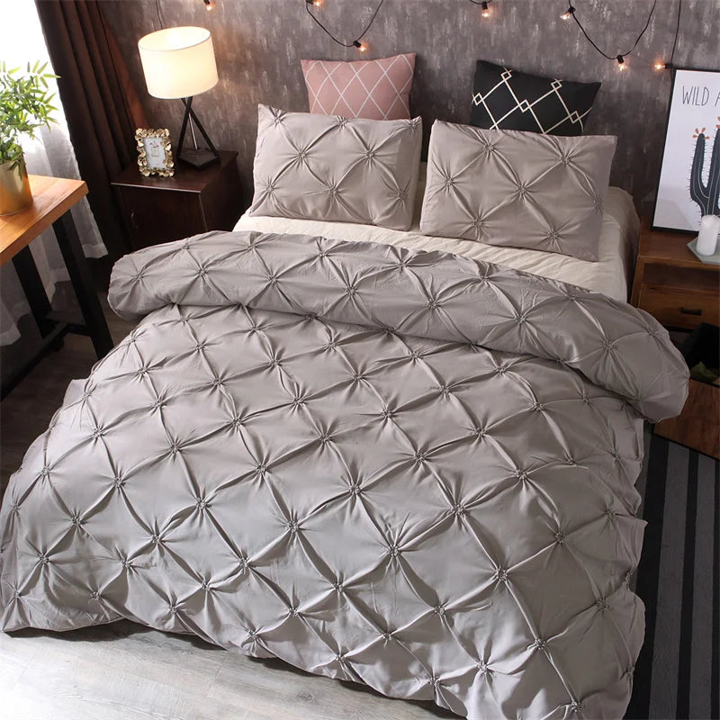 LuxeDream - Stylish Pintuck Duvet Cover Set