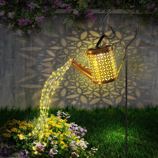 Solara – Solar Watering Can Garden Light